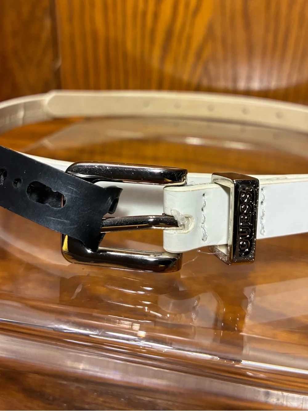 NWT Y2K VTG Guess White Patent Skinny Belt Silver Buckle Logo XL (FLAW)